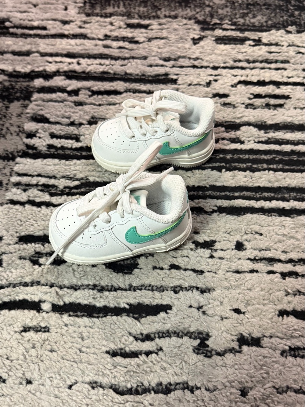 Nike Kids White Sneakers with Mint Green Swoosh